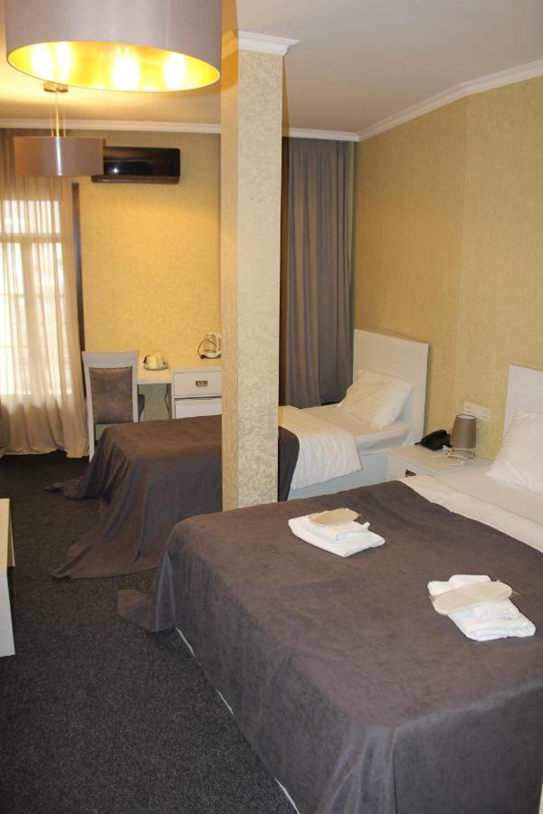 Hotel Plaza Tbilisi Ngoại thất bức ảnh