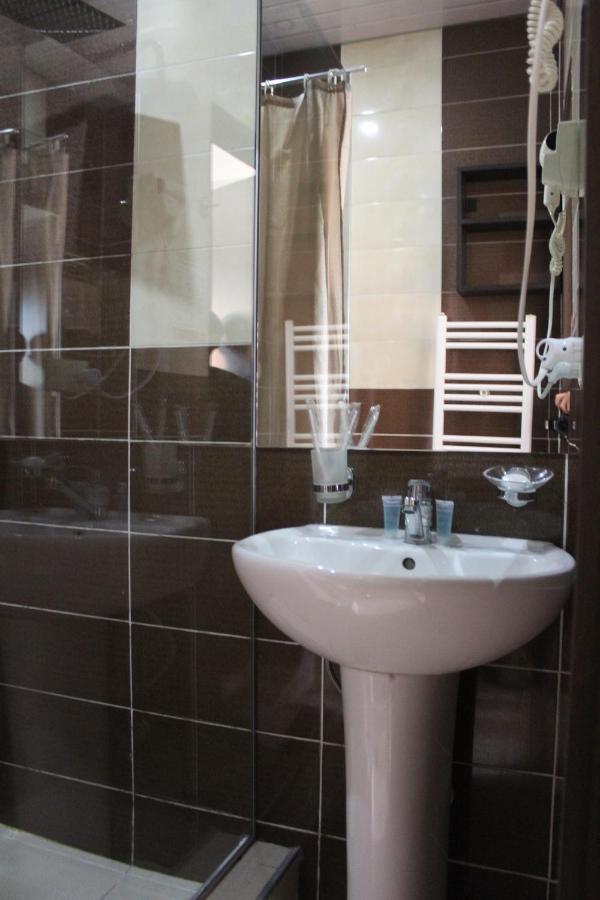 Hotel Plaza Tbilisi Ngoại thất bức ảnh