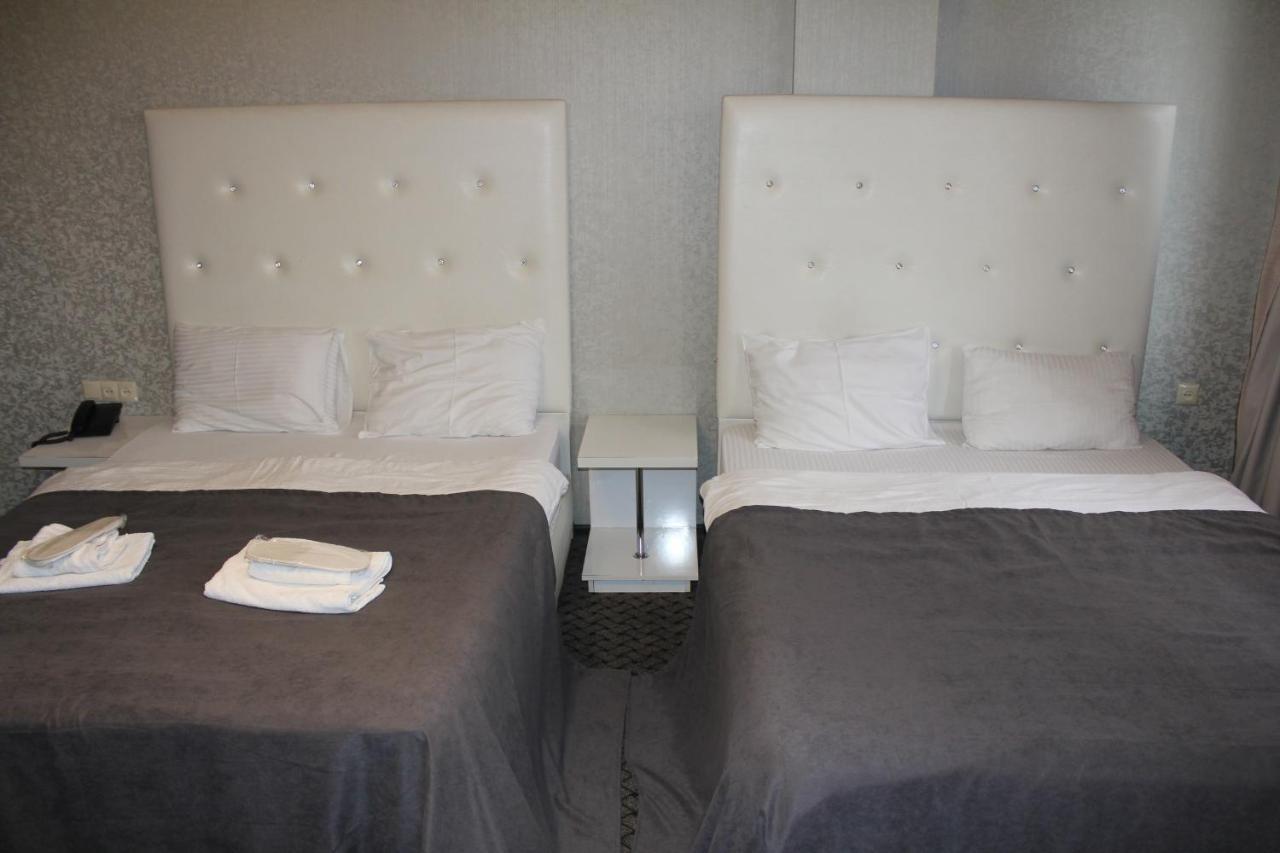 Hotel Plaza Tbilisi Ngoại thất bức ảnh